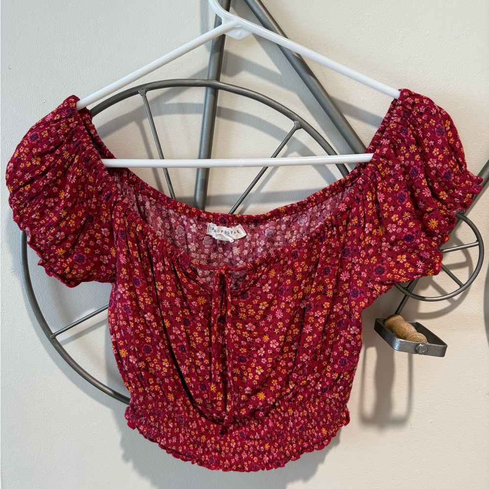 Aeropostale Floral Puff Sleeve Cropped Bohemian Top - Red/Pink